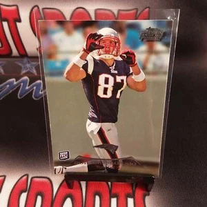 2010 Topps Rookie Card #42 Rob Gronkowski - Picture 1 of 6