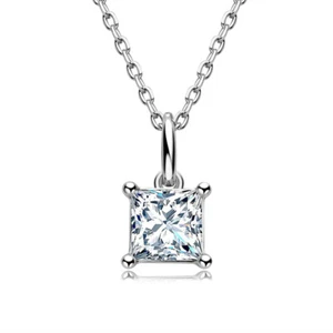 Collana con ciondolo moissanite taglio principessa 5,5x5,5 mm in argento sterling 925 45 cm - Foto 1 di 8