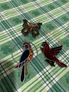 ❤️Vintage Sun Catcher 3 Pc Set Stained Glass Cardinal Parrot Butterfly - Picture 1 of 9