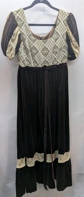 Vestido Vintage Couriers Marrón Terciopelo Crema Encaje Renacimiento Festival Grande 11/12  Foto 1 de 4