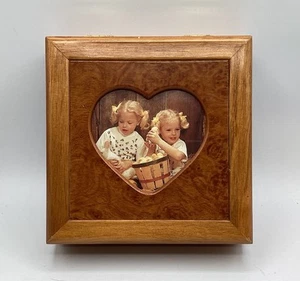 Nuevo Joyero Madera Mele con Marco de Vidrio Corazón y Terciopelo Rojo Forrado - Imagen 1 de 5