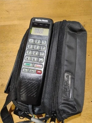 De colección Radio Shack Celular Transportable Teléfono Móvil Coche Bolsa Teléfono  Foto 1 de 4