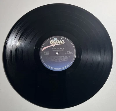 The Clash - London Calling Epic Record Vinyl LP Pre-owned NO SLEEVE - Image 1 of 4