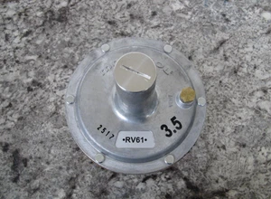 Neu Maxitrol RV61 3,5 1-1/4" NG/LP Gasdruckregler kostenloser Versand - Bild 1 von 5