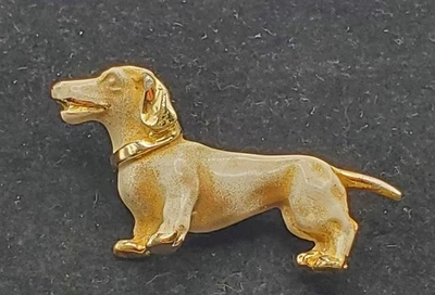 High End Enamel Blonde English Cream Dachshund Doxie Brooch Pin Gold Hound 3D - Image 1 of 4