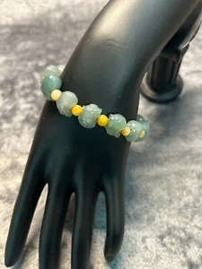 Vintage Jadeite/Jade Stretch Hand Carved Bracelet - Picture 1 of 4