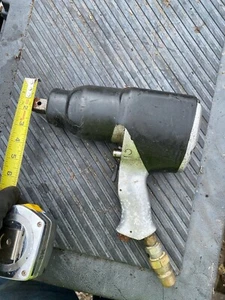 Universal Tool UT-8310R  3/4" Impact Wrench - Picture 1 of 5