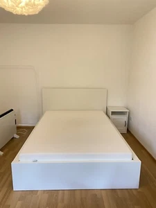 IKEA Malm Bett 140x200 weiß mit Lattenrost und Matratze - Bild 1 von 3