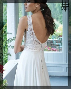 Schlichtes Chiffon Strand Brautkleid Ivory Träger Blumen Spitze Rückenfrei - Bild 1 von 7