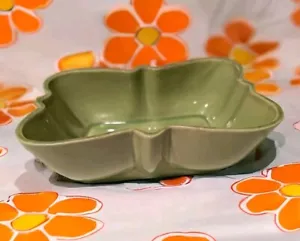 Vintage MCM Art Pottery Lime Green Butterfly Planter Centerpiece Trinket Dish - Picture 1 of 10