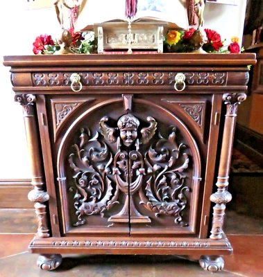Rare Antique Walnut FRENCH SIDEBOARD BUFFET Carved Winged Cherub & Fish Foto 1 de 4