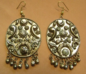 VINTAGE BOHO HIPPIE GYPSY FLOWERS DANGLE BELLS BRASS TONE PIERCED EARRINGS - Picture 1 of 6