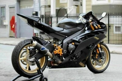 YAMAHA R6 Passenger Clavija Block Off Cubiertas, 2008 a 2016 Color NEGRO Foto 1 de 4