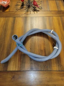 Frigidaire Frontload Washer Drain Hose 134889600 - Picture 1 of 2