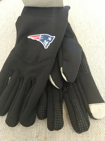 NFL New England Patriots Black Neoprene Texting Gloves by FOCO Cover