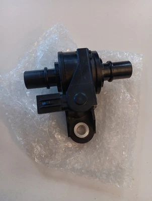 Válvula de control de agua Collant 16671-25070 2023/24 Toyota Corolla/ 2,0 L Foto 1 de 3