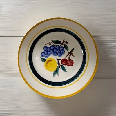 4 Stangl Fruit 10" Dinner Plates - Image 1 of 4