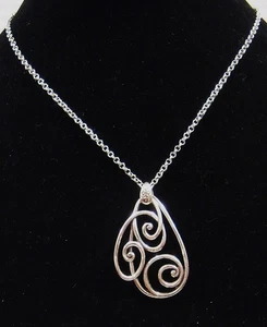 VTG Brighton Silver-Plated Two-Piece Celtic Knot Swirl Teardrop Necklace 18" - Picture 1 of 5
