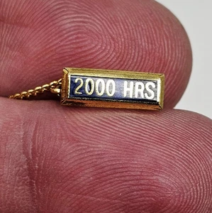 Vintage Mitarbeiter Service Auszeichnung Pin 2000 Stunden blau Emaille goldfarben Anstecknadel - Bild 1 von 5