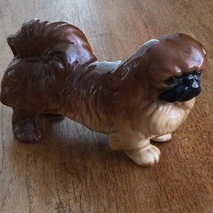 Vintage Pekingese Dog Figurine Medium Size Glossy - Picture 1 of 3