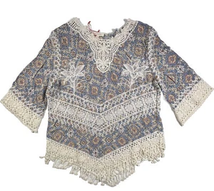SOLITAIRE Womens XL Blue White Floral Boho Top Embroidered Crochet Hem NWT - Picture 1 of 14