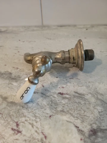 VINTAGE ANTIQUE HOT COLD WATER BATHTUB SINK FAUCET FIXTURE CERAMIC HANDLE Cover