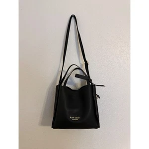 Bolso de Hombro Kate Spade Knott New York Cuero Guijarro Negro Logo Dorado - Imagen 1 de 8
