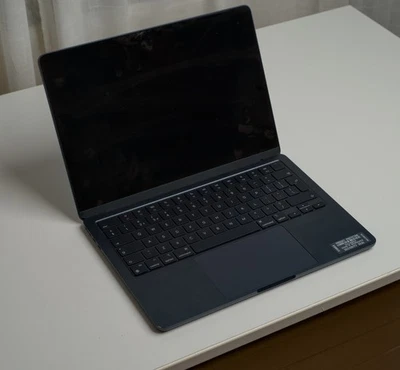 DAMAGED - Apple MacBook Air (13-inch, M2, 2022) - 8GB - 256GB - A2681 - Image 1 of 4