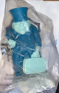 Disney Haunted MansionProf.  Phineas Plump Hitchhiking Ghost Popcorn Bucket. X - Picture 1 of 4
