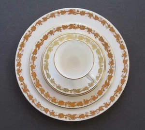 4 Wedgwood China W4001 Whitehall Gold (White RIm) 5-Pce Settings ~20 Pieces-Mint - Picture 1 of 8