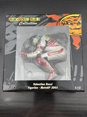 MINICHAMPS 1/12 2005 Rossi Riding Figure Valencia - Изображение 1 из 4