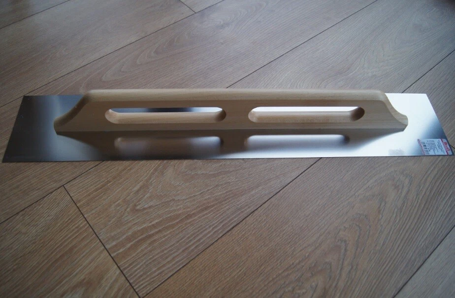 BLUEN Glättkelle 130 x 700 mm Putzkelle Glättekelle Maurerkelle Holzgriff EDELSTAHL