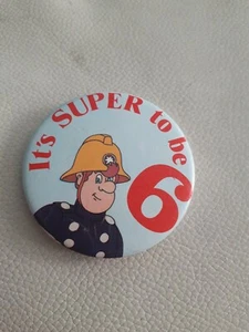 Insignia vintage de sexto cumpleaños de bombero Sam - Imagen 1 de 3