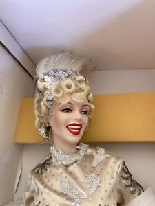 Marilyn Monroe porcelain doll, Franklin mint 24 limited edition "show business"