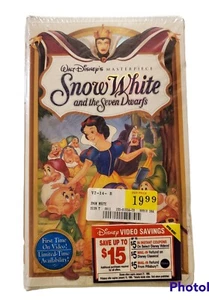 Walt Disney Masterpiece Snow White And The Seven Dwarfs Sealed VHS - NEW - Picture 1 of 2