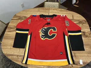 Alternate Calgary Flames Matthew Tkachuk #19 Adidas NHL Trikot Gr. 52 rot - Bild 1 von 7