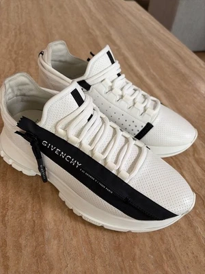 Tênis Givenchy Spectre branco com zíper preto 41 - Imagem 1 de 4