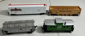 Lote surtido de cuatro material rodante a escala HO, incluido Foley's Express Boxcar - Imagen 1 de 15