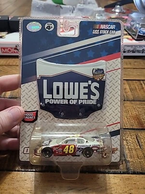 Jimmie Johnson 2007 Lowe’s/Power Of Pride 1/64 Winners Circle Diecast Foto 1 de 4