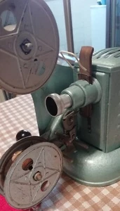 Projektor 16mm Ozaphan Kleinfilm 16 Cine 1930 Kurbelprojektor BITTE LESEN - Bild 1 von 10