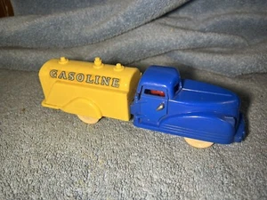 Vintage Renwal Super X Gasoline Plastic Tanker Truck w/Working Tank (b8) - Picture 1 of 15
