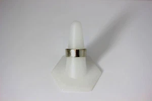 Anillo banda ancha de plata de ley con acabado satinado talla 10 - 11928 - Imagen 1 de 12