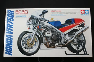 XC063 TAMIYA 1/12 maquette moto 14057 1500 57 Honda RC30 VFR 750R 1988 Japan - Imagen 1 de 5