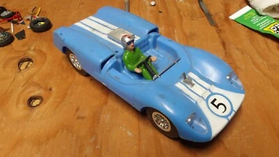 Coche de carreras de juguete Chaparral de fricción de plástico juguetes Marx Toys originales años 60 vintage Foto 1 de 4