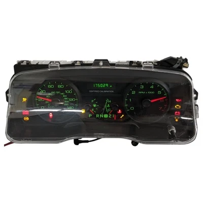 06-11 Ford Crown Victoria Cuadro de instrumentos INDICADORES Conjunto velocímetro 175 k Foto 1 de 4
