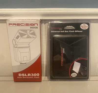 Precision Design DSLR 300 Auto Electronic Flash AND Universal Soft Box Diffuser - Image 1 of 2