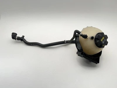 Бутылка бака резервуара охлаждающей жидкости 2012-2016 BMW 328i - Изображение 1 из 4