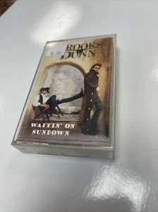 BROOKS & DUNN - WAITIN’ ON SUNDOWN LIKE NEW RARE OOP - Picture 1 of 2