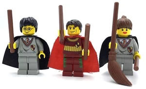 LEGO SET 3 HARRY POTTER MINIFIGUREN MIT STAB ZUBEHÖR 10 PUNKTE FÜR GRYFFINDOR - Bild 1 von 2