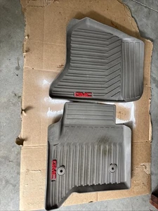 Genuine GMC All Weather Rubber  Floor Mats   OEM 23452754/755/756 - Foto 1 di 10